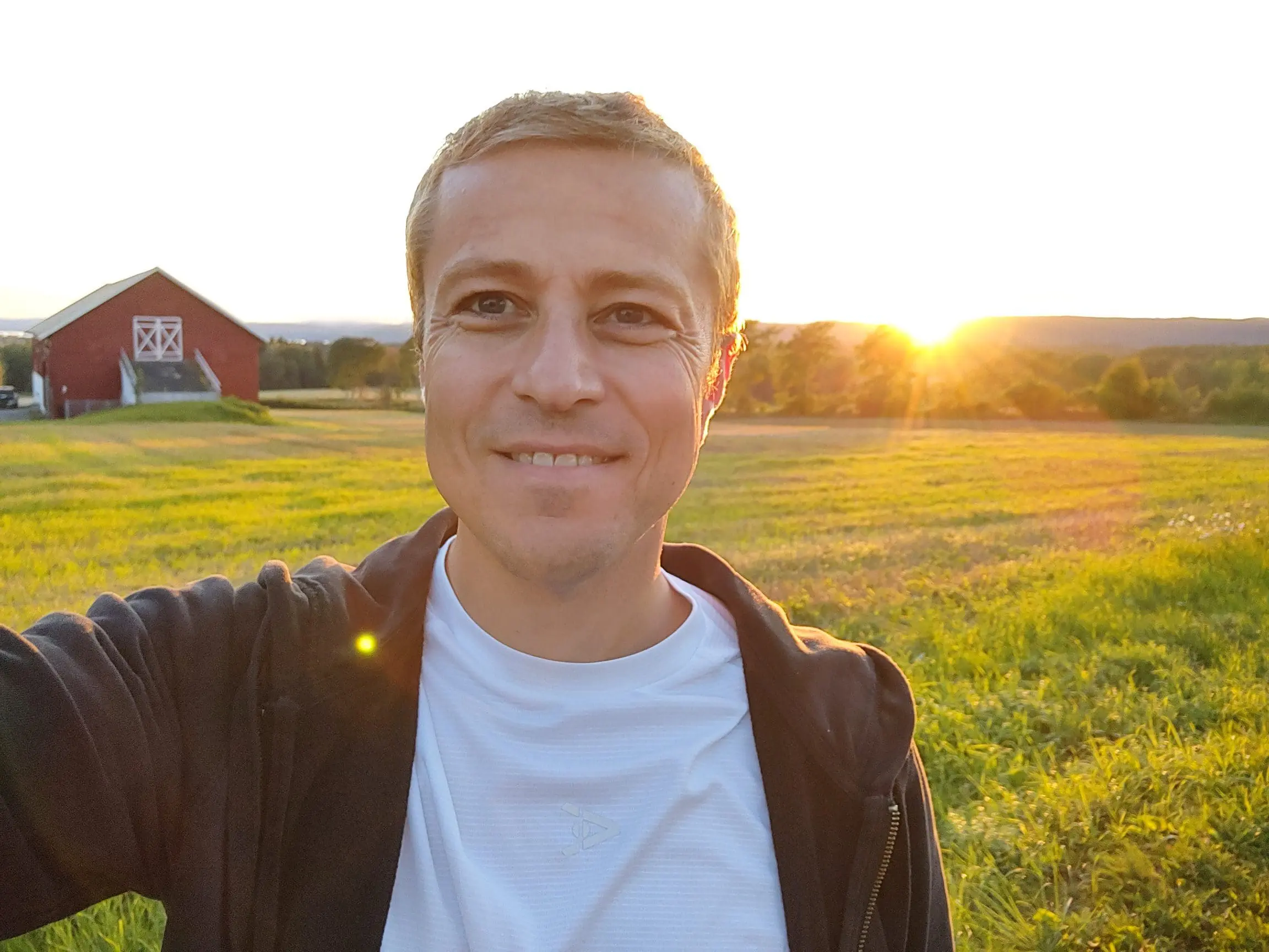 Mondosol Eat, launched by entrepreneur Mondello this year, operates through an affiliate program with 99 affiliates. You can find more information on their page here http://mondosol.goaffpro.com/