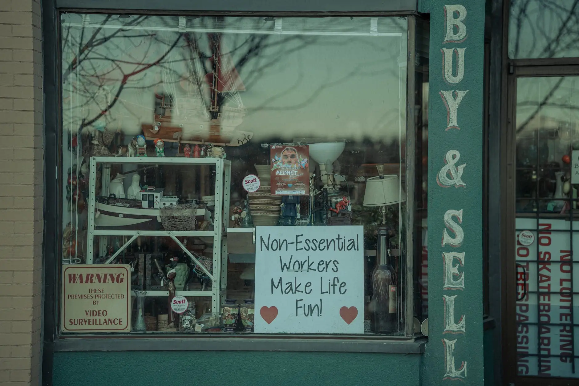 Wages of non essential workers make life fun - last important factor for analyzing real estate markets