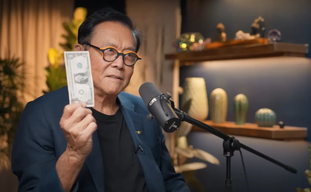 Robert Kiyosaki's Rich Dad Blog is an essential resource for anyone eager to enhance their financial literacy